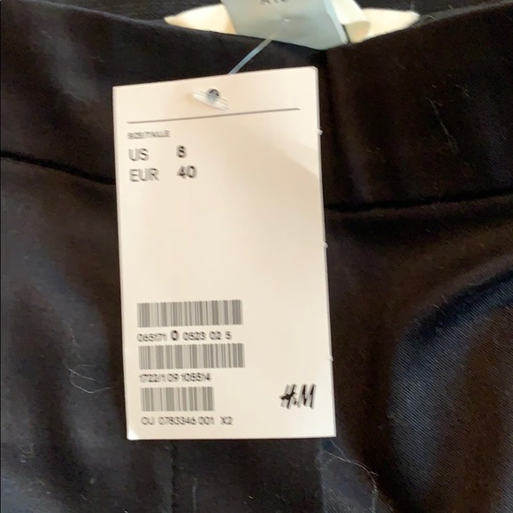 H&M black ankle pants - Picture 3 of 6